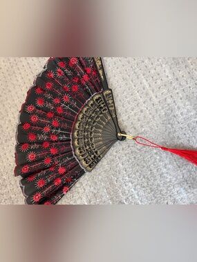 Decorative Black and Red Lace Hand Fan - Elegant Women’s Accessory brand new